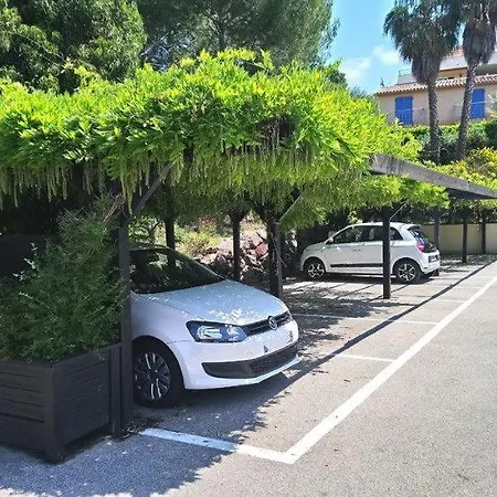Jolie Maison Avec Jardin Privatif, Proche Plage, Proche Centre Juan Les Pins *