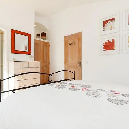 Jolie Maison Avec Jardin Privatif, Proche Plage, Proche Centre Juan Les Pins