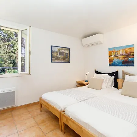 Jolie Maison Avec Jardin Privatif, Proche Plage, Proche Centre Juan Les Pins Holiday home Antibes
